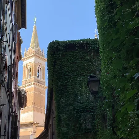 Navona Relais - Center Of *