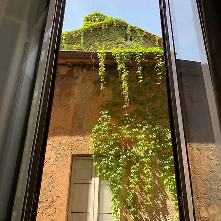 Navona Relais - Center Of *